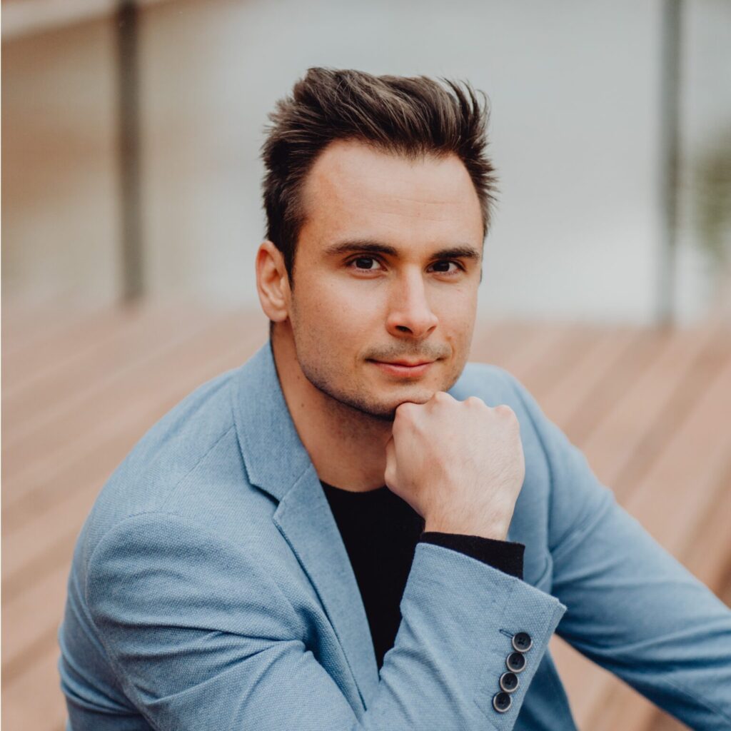 radek kveten 2021 30 ctverec 1536x1536 1 Jak nastavit marketingovou strategii pro dlouhodobý růst? - Aplikujdopraxe.cz